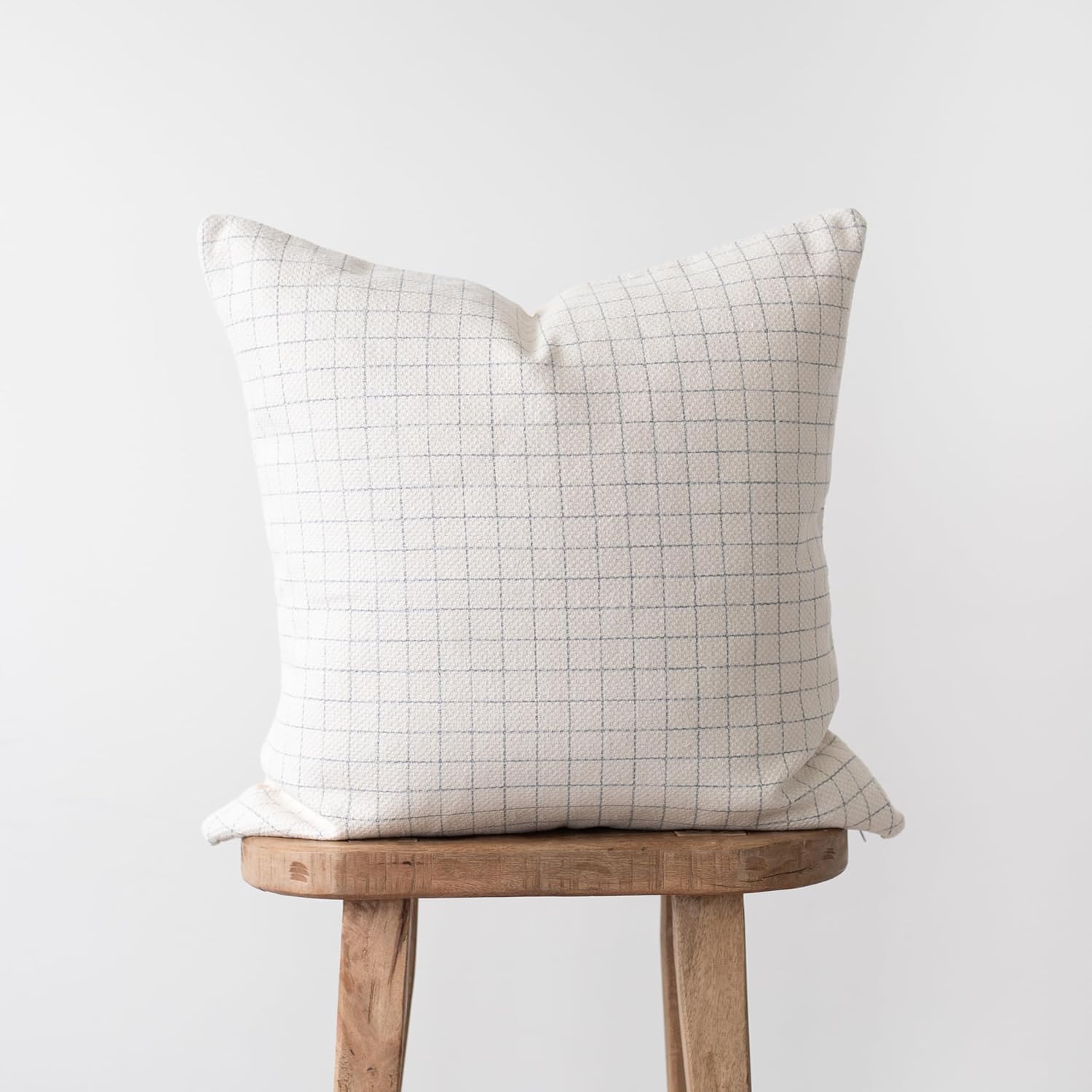 Woven Nook - Modern & Luxurious 22" x 22" Decorative Boho Throw Pillow Covers - Durable Quality & Machine Washable - 100% Cotton Canvas - Wells Set - 4 Pack (22x22)