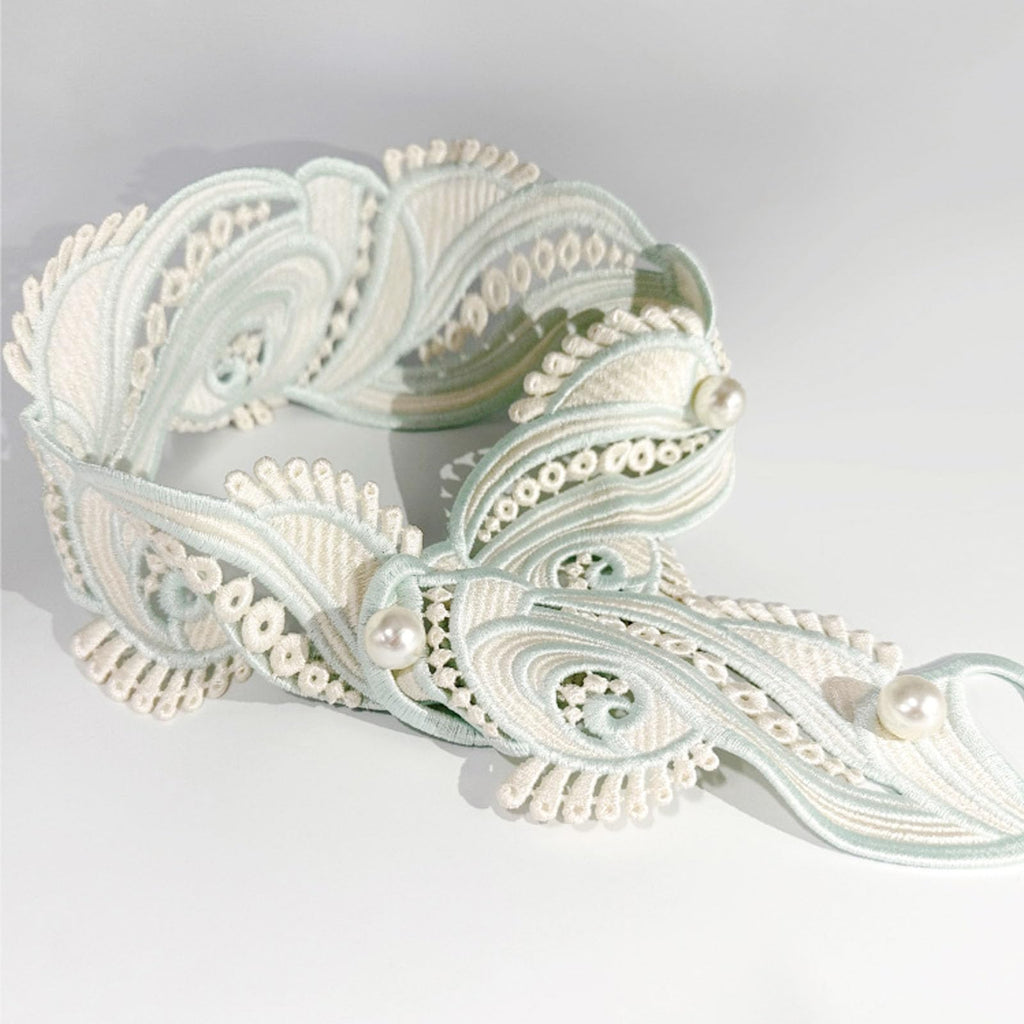 2 Pcs Lace Curtain Tiebacks, Handcrafted Embroidered Curtain Holdbacks for Elegant Home Decor, Romantic French Style Curtain Holders for Living Room or Bedroom (Champagne)